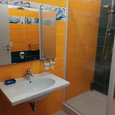 A Casa Di Gi Bed & Breakfast 3*